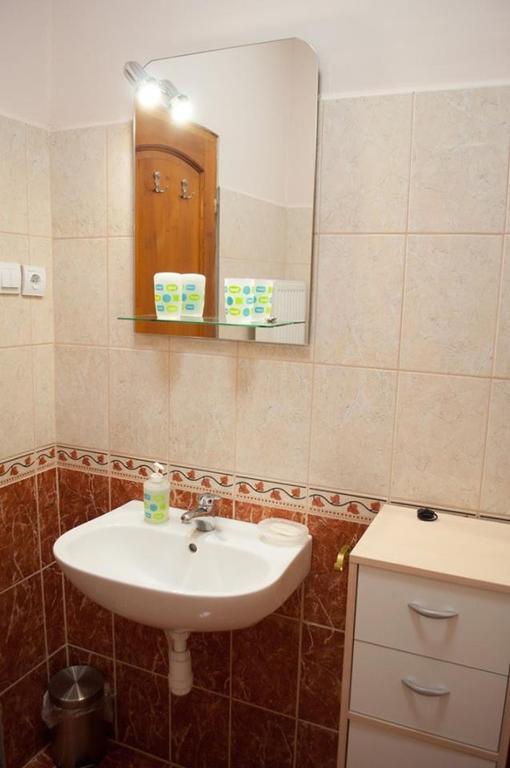 Bornemisza Kuria Apartamento Tiszabecs Exterior foto