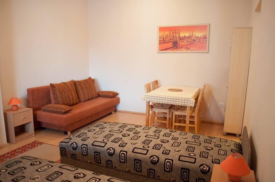 Bornemisza Kuria Apartamento Tiszabecs Exterior foto